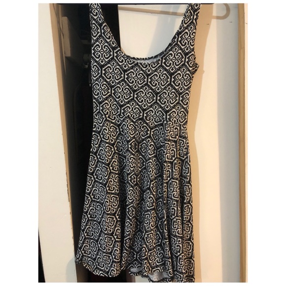 Patterned dress - Picture 2 of 2